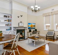 Oversized 2 Bedroom Manly Beach House - Accommodation Sunshine Coast