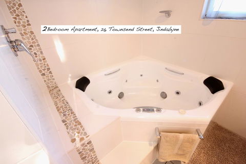 Full Circle Apartments - Accommodation Sunshine Coast 27