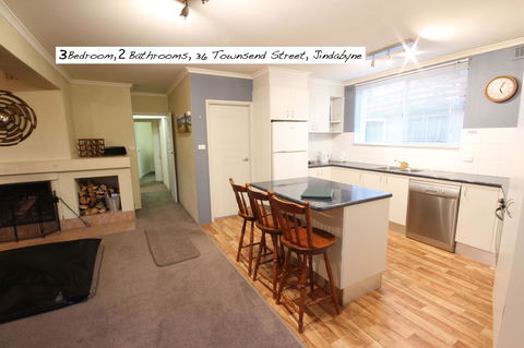 Full Circle Apartments - Accommodation Sunshine Coast 16