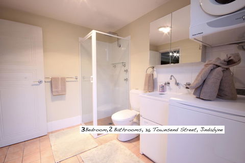 Full Circle Apartments - Accommodation Sunshine Coast 14