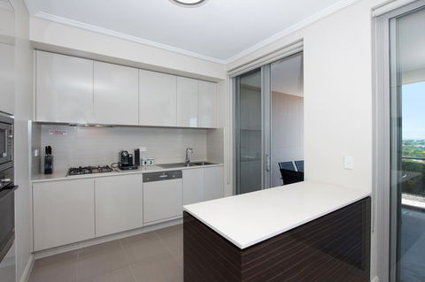 The Junction Palais - Modern And Spacious 2BR Bondi Junction Apartment Close To Everything - Accommodation Sunshine Coast 8