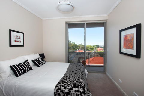 The Junction Palais - Modern And Spacious 2BR Bondi Junction Apartment Close To Everything - Accommodation Sunshine Coast 6