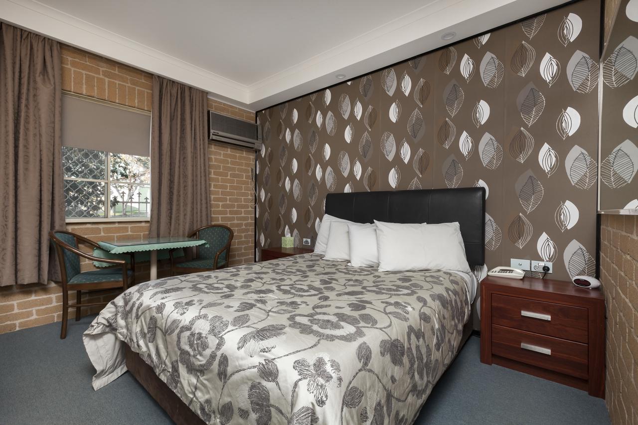 Royalla NSW Accommodation Sunshine Coast