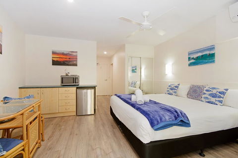 The Cove Yamba - Accommodation Sunshine Coast 1