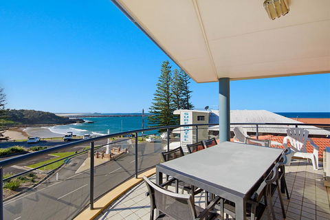 The Cove Yamba - Accommodation Sunshine Coast 10