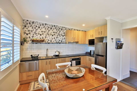Jervis Bay Beach Shack I Pet Friendly - Accommodation Sunshine Coast 3