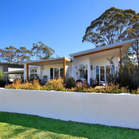 Jervis Bay Beach Shack I Pet Friendly - Accommodation Sunshine Coast 1