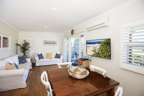 Jervis Bay Beach Shack I Pet Friendly - Accommodation Sunshine Coast 0
