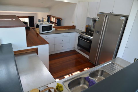 The Boat House - Accommodation Sunshine Coast 14