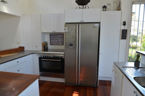 The Boat House - Accommodation Sunshine Coast 13