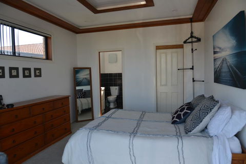 The Boat House - Accommodation Sunshine Coast 7
