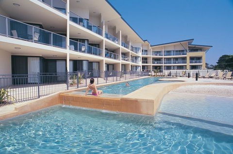 Boathouse Resort (Water Front) - Accommodation Sunshine Coast 23
