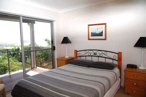 Coastwatch, 26 Comara Terrace - Accommodation Sunshine Coast 5