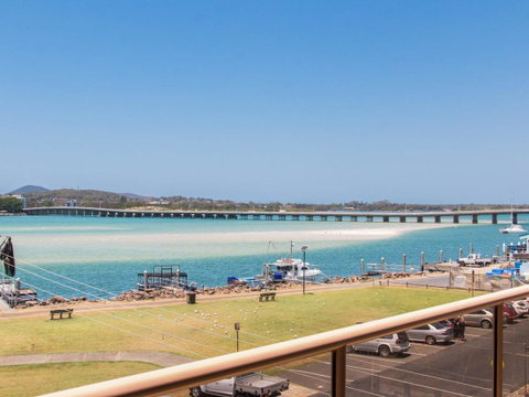 Shoreline 7 - Accommodation Sunshine Coast 1