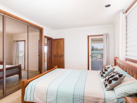 Shoreline 7 - Accommodation Sunshine Coast 7