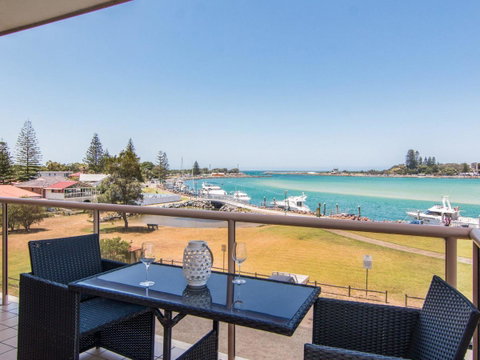Shoreline 7 - Accommodation Sunshine Coast 0
