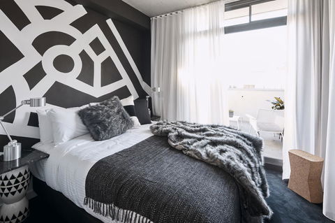 The Collectionist Newtown - Accommodation Sunshine Coast 5