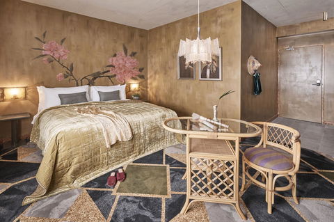 The Collectionist Newtown - Accommodation Sunshine Coast 1