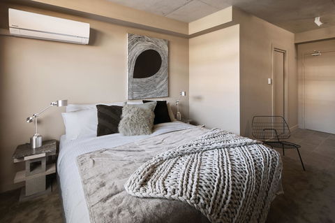 The Collectionist Newtown - Accommodation Sunshine Coast 13