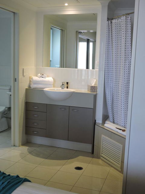 BASE Holidays - Ettalong Beach Premium Apartments - Accommodation Sunshine Coast 8