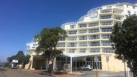 BASE Holidays - Ettalong Beach Premium Apartments - Accommodation Sunshine Coast 0