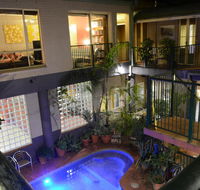 Summer House Newtown - Accommodation Sunshine Coast