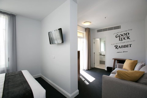The Lucky Hotel - Accommodation Sunshine Coast 29