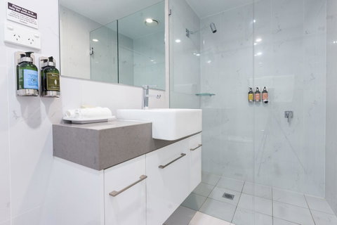 The Lucky Hotel - Accommodation Sunshine Coast 21