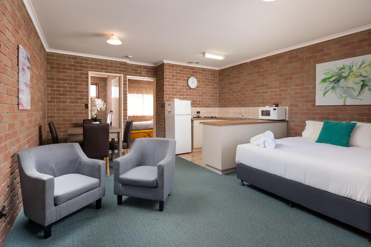 Corowa NSW Accommodation Sunshine Coast