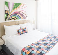 Seasons Harbour Plaza - Accommodation Sunshine Coast