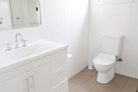 Bluegum Apartments Newcastle - Accommodation Sunshine Coast 7