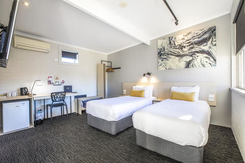Nightcap At Colyton Hotel - Accommodation Sunshine Coast 2