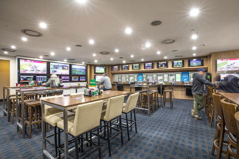 Nightcap At Colyton Hotel - Accommodation Sunshine Coast 7