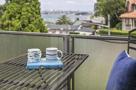 Summery, Spacious 4 Bed Home In Kurraba Point - Accommodation Sunshine Coast 14
