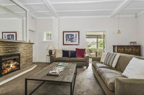 Summery, Spacious 4 Bed Home In Kurraba Point - Accommodation Sunshine Coast 11
