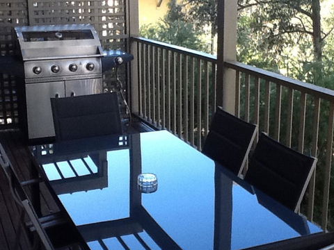 Villa De Saran Located Within Cypress Lakes - Accommodation Sunshine Coast 9