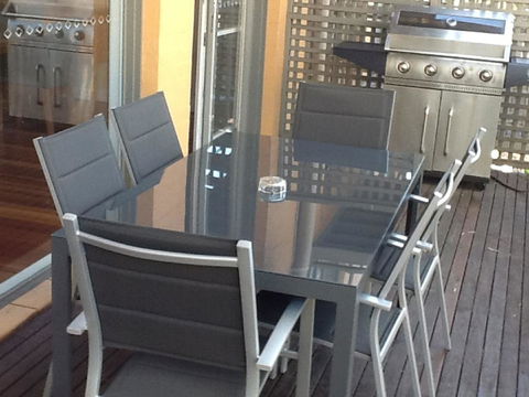 Villa De Saran Located Within Cypress Lakes - Accommodation Sunshine Coast 7