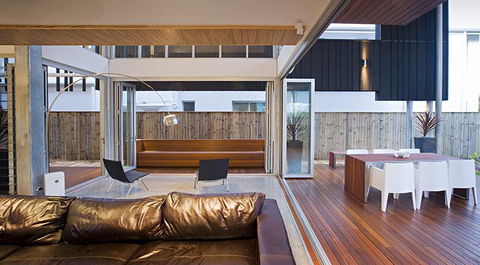Casuarina Beachfront House - Hostie Properties - Accommodation Sunshine Coast 20