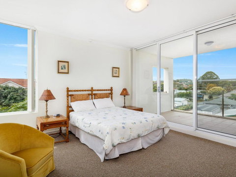 Regatta 13 - Accommodation Sunshine Coast 7