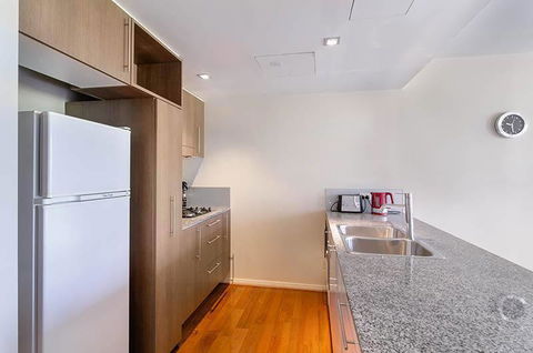 Wyndel Apartments North Sydney - Harbour Watch - Accommodation Sunshine Coast 10