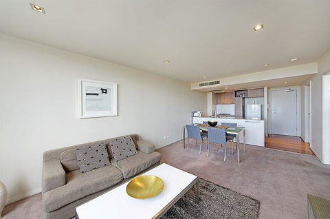 Wyndel Apartments North Sydney - Harbour Watch - Accommodation Sunshine Coast 1