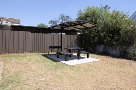 Tumut Apartments - Accommodation Sunshine Coast 19