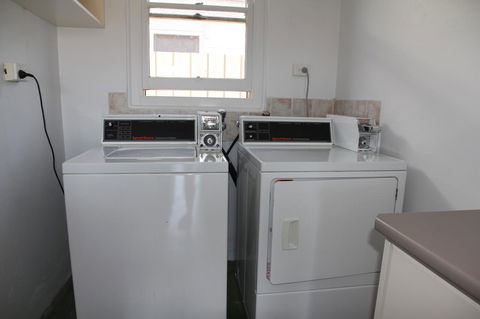 Tumut Apartments - Accommodation Sunshine Coast 21