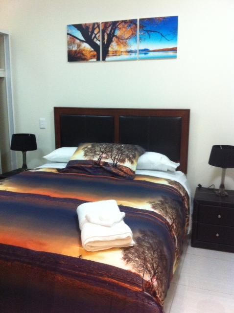 Nomikis\'On The Avenue - Accommodation Sunshine Coast 13