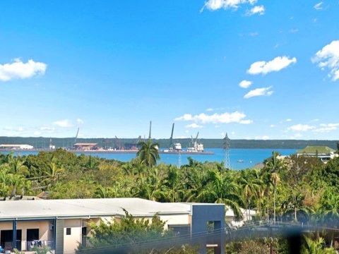 Nomikis\'On The Avenue - Accommodation Sunshine Coast 15