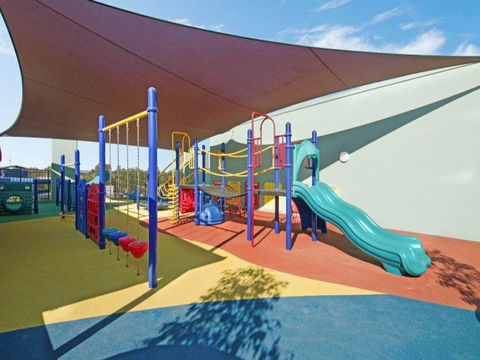 Nomikis\'On The Avenue - Accommodation Sunshine Coast 7