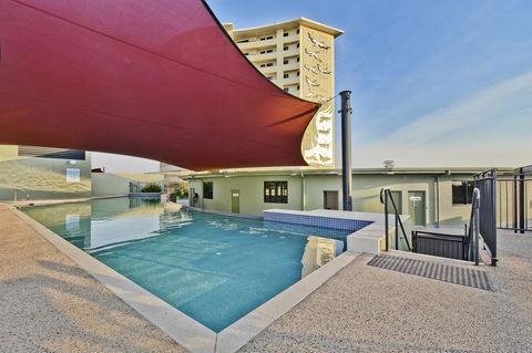Nomikis\'On The Avenue - Accommodation Sunshine Coast 17