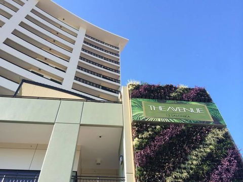 Nomikis\'On The Avenue - Accommodation Sunshine Coast 9