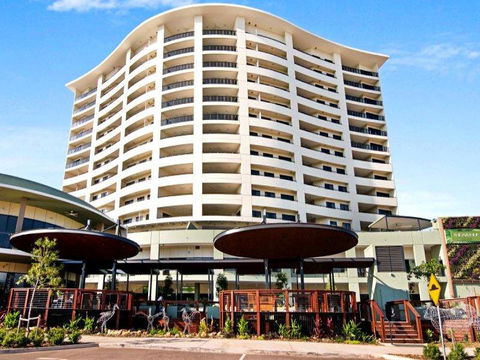 Nomikis\'On The Avenue - Accommodation Sunshine Coast 16