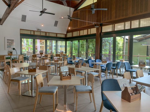 Mercure Darwin Airport Resort - Accommodation Sunshine Coast 9